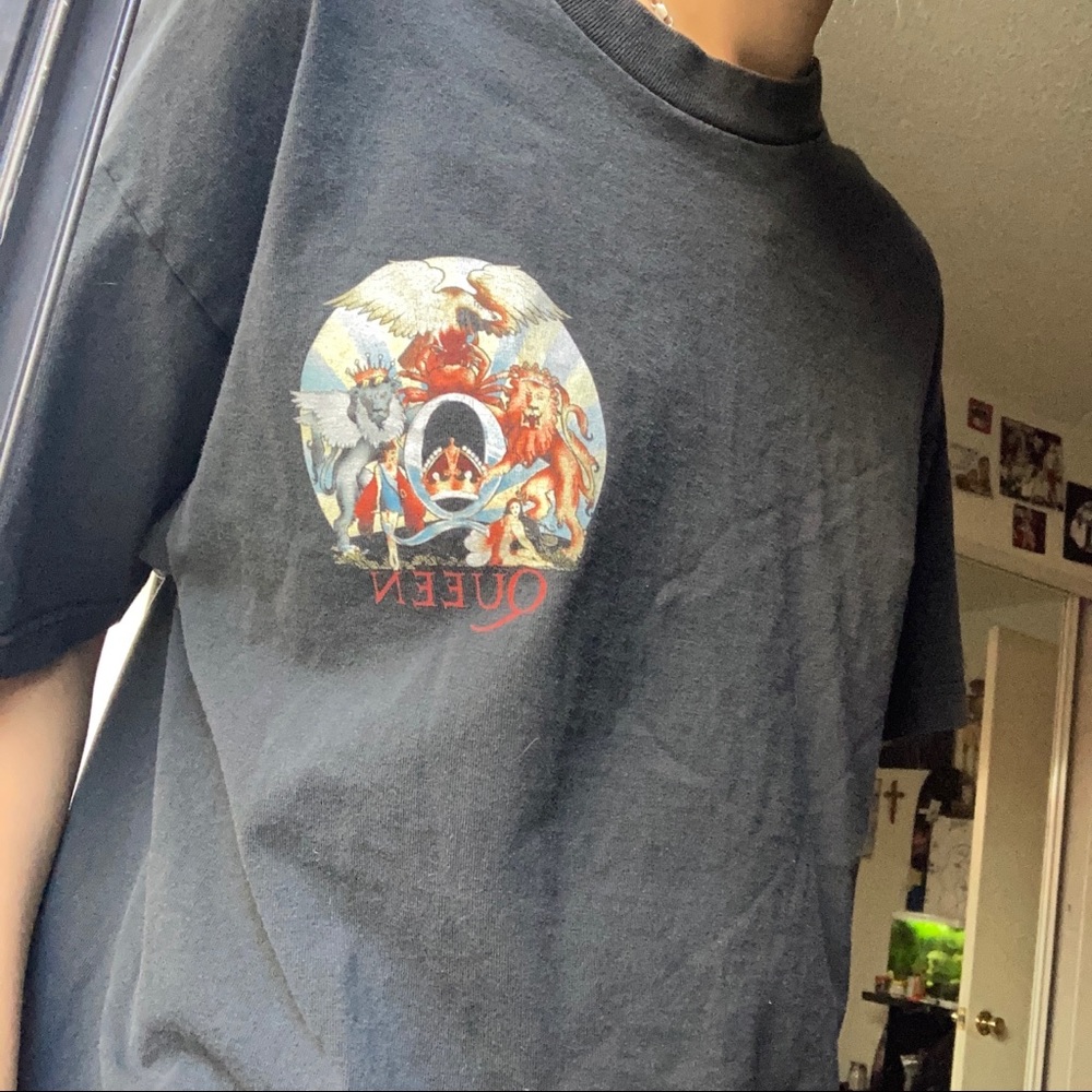 Queen band tee